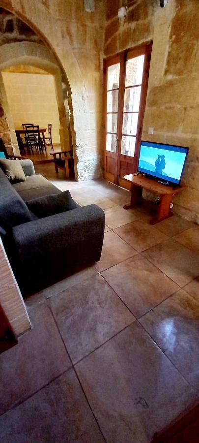 Ta Lucia Farmhouse With Private Pool And Bbq Villa Santa Lucija  Luaran gambar